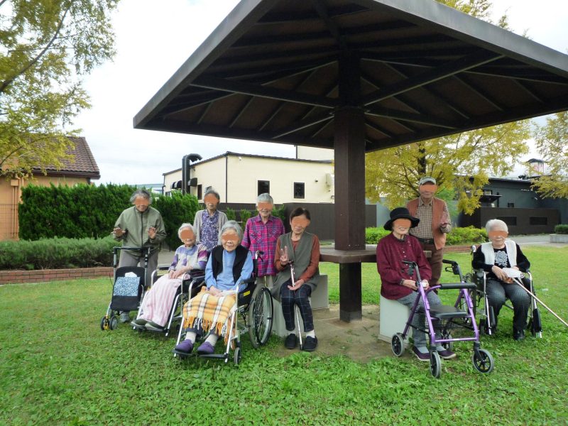 秋の公園散歩